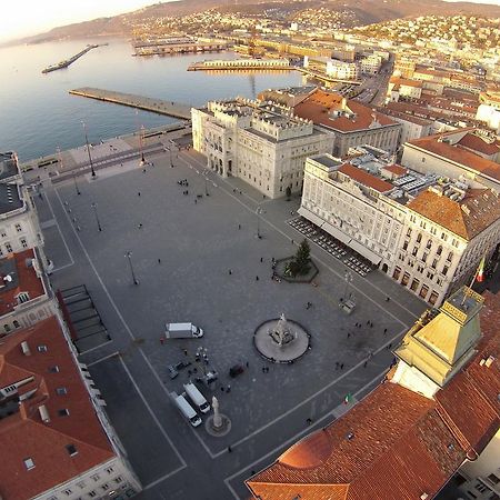B&B Piazza Goldoni Трієст Екстер'єр фото
